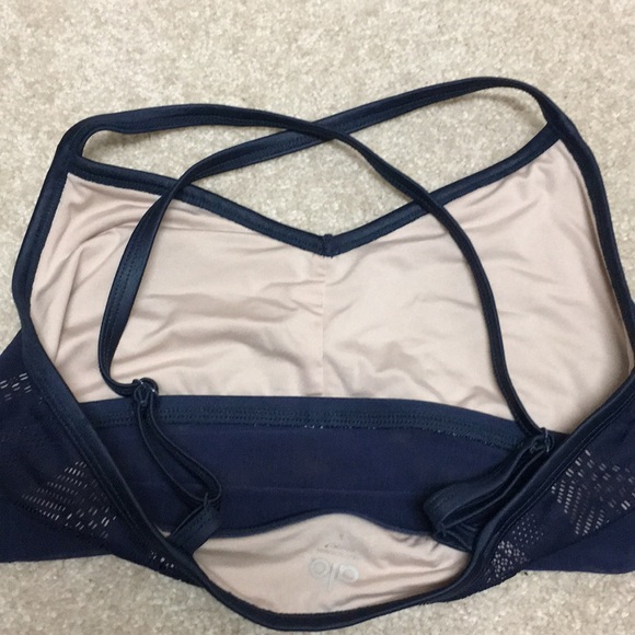 ALO sport bras - Picture 3 of 4